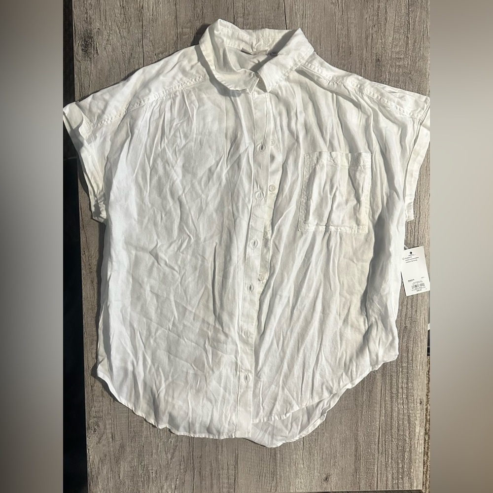 So White Collared Button Up Shirt Size Large